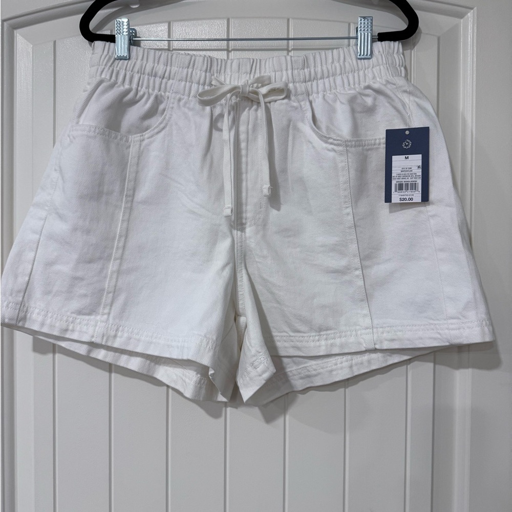Universal Thread Women's High Waist Cream Shorts, size Medium NWT